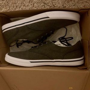 NWT Men’s Sperry Topsider Striper CVO Wash